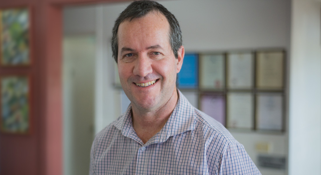 Dr Graham Glenister